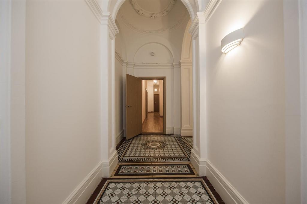 Personal Entrance