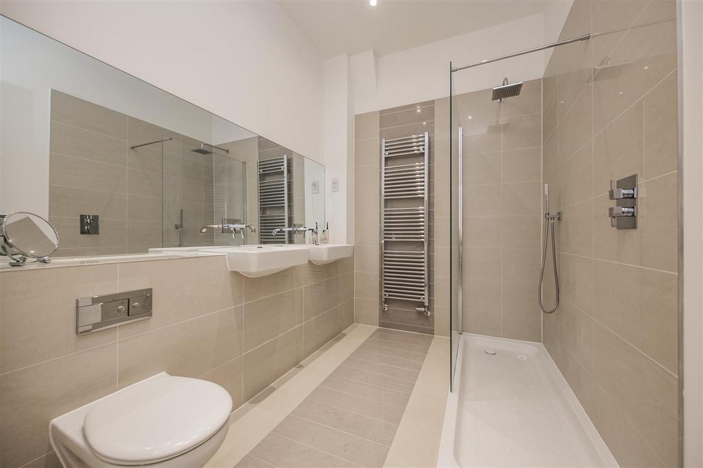 Ensuite to Master