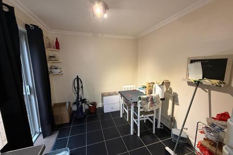 3 bedroom terraced house for sale, Castleton Road, Middleleaze