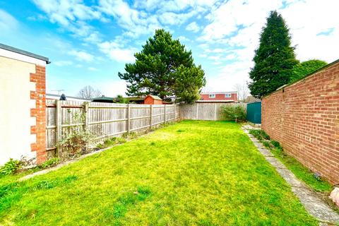 2 bedroom semi-detached bungalow for sale, Pynders Lane, Dunstable LU5