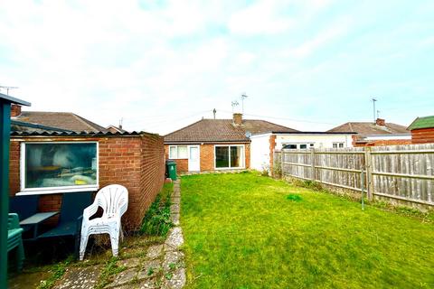 2 bedroom semi-detached bungalow for sale, Pynders Lane, Dunstable LU5