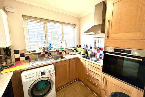 2 bedroom semi-detached bungalow for sale, Pynders Lane, Dunstable LU5