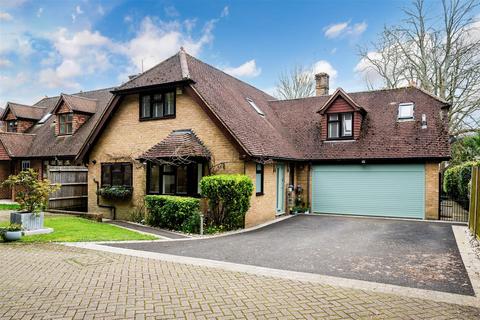 undefined, Woodfield Hill, Chipstead