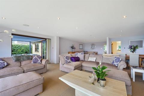 undefined, Woodfield Hill, Chipstead