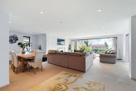 undefined, Woodfield Hill, Chipstead