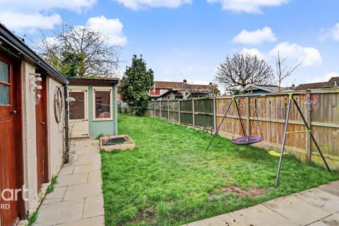 3 bedroom terraced house for sale, Essetford Road, Ashford