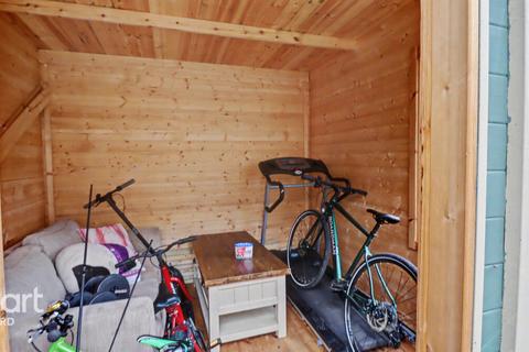 3 bedroom terraced house for sale, Essetford Road, Ashford