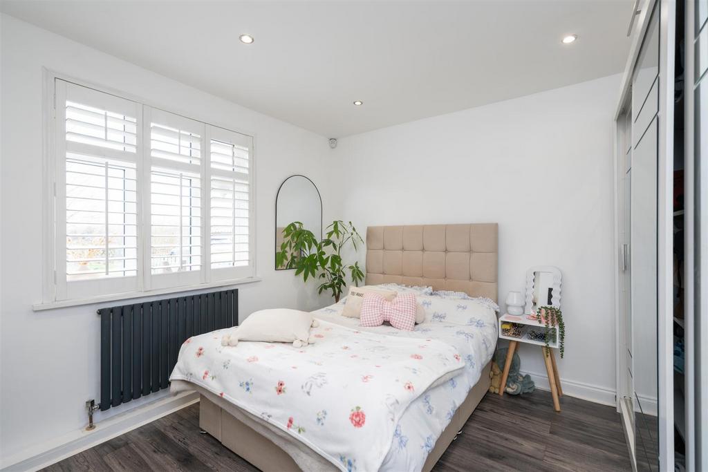 1 Meadow Lane 16.jpg