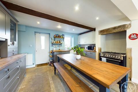 2 bedroom terraced house for sale, Woodfield Terrace, Pudsey