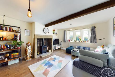 2 bedroom terraced house for sale, Woodfield Terrace, Pudsey