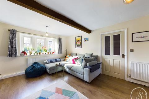 2 bedroom terraced house for sale, Woodfield Terrace, Pudsey