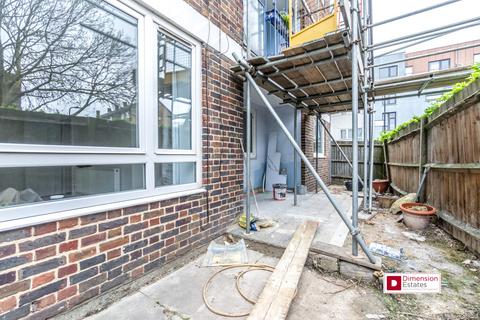 2 bedroom flat to rent, Chatham Place, Homerton, Hackney, London, E9