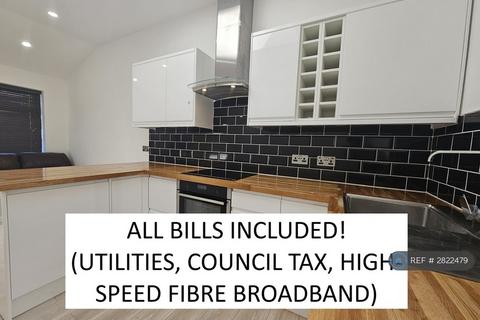 undefined, Waterloo Crescent, Wokingham, RG40