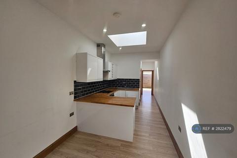 undefined, Waterloo Crescent, Wokingham, RG40