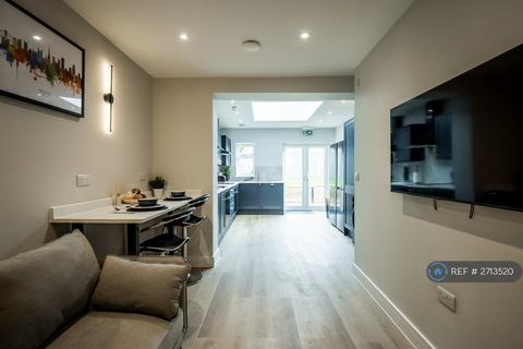 1 bedroom in a house share to rent, Crome Road, Bristol, BS7