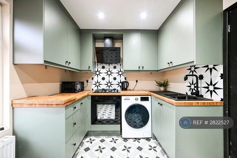 1 bedroom in a house share to rent, Gordon Road, Tunbridge Wells, TN4