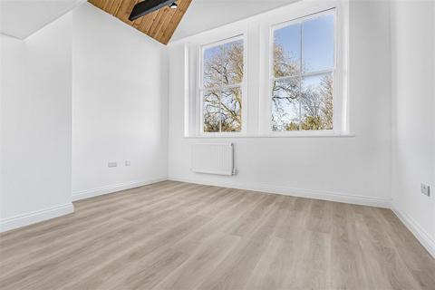 1 bedroom terraced house to rent, Crown Street, Harrow on the Hill HA2 0HR