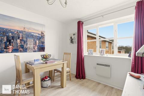 2 bedroom apartment for sale, DANIEL THOMAS | Burrows Chase, Waltham Abbey, EN9 3YX