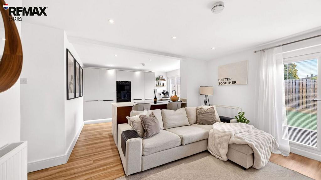 Open Plan Kitchen and Lounge