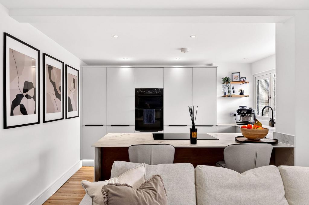 Open Plan Kitchen and Lounge