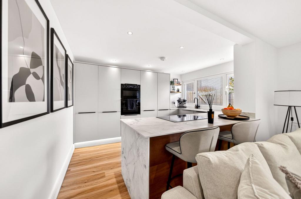 Open Plan Kitchen and Lounge