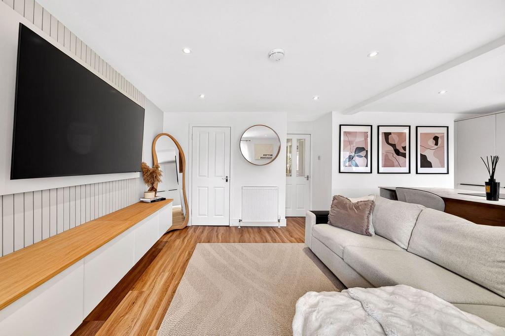 Open Plan Kitchen and Lounge