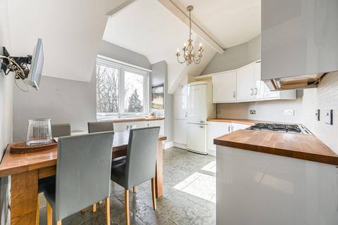2 bedroom flat for sale, Widmore Road, Bromley, BR1