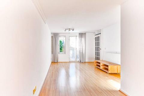 1 bedroom flat for sale, Kennet Close, Battersea, London, SW11