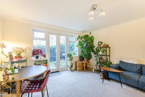 undefined, South Ealing Road, South Ealing, London, W5