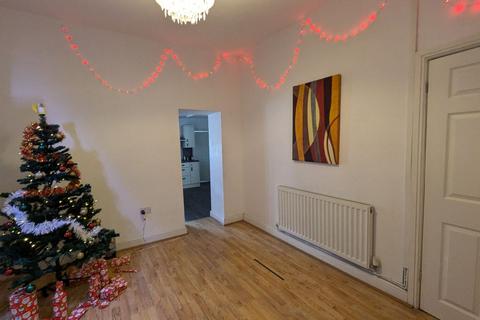 4 bedroom terraced house to rent, Cardiff CF24
