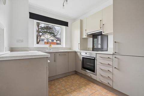 2 bedroom ground floor flat for sale, East Road, Maidenhead