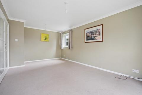 2 bedroom ground floor flat for sale, East Road, Maidenhead