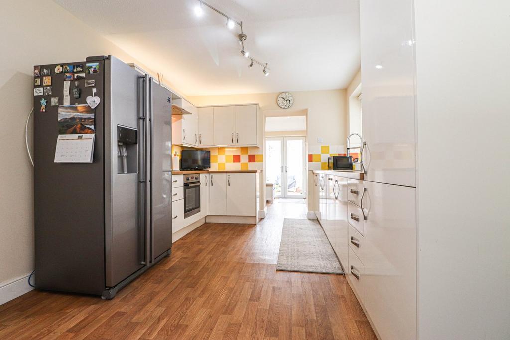 Kitchen &amp; Utility