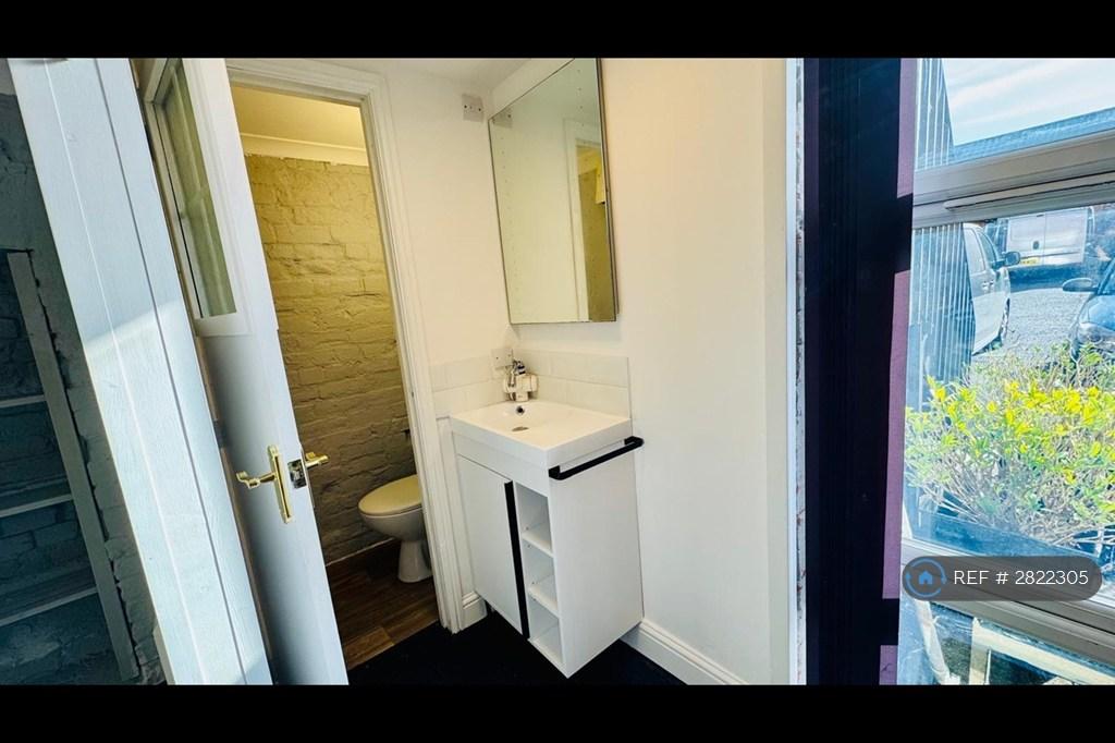 Ensuite 2