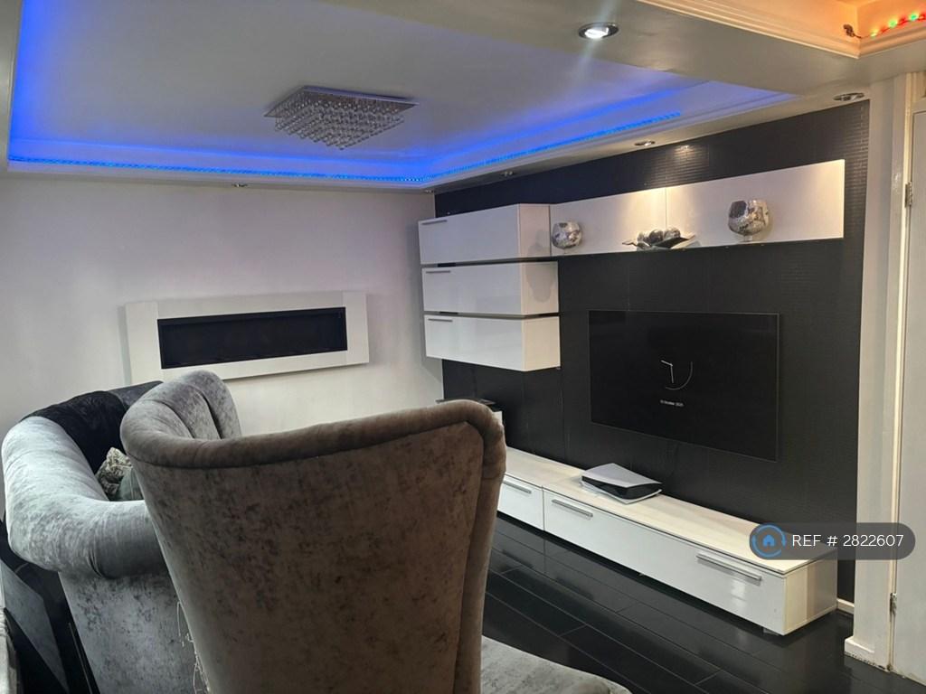 Living Room P1