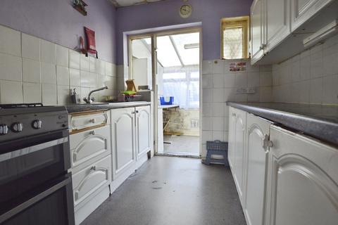 3 bedroom terraced house for sale, Caulfield Road, London