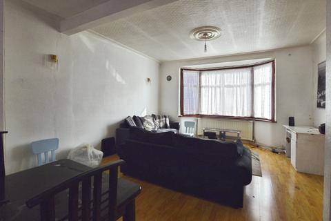 3 bedroom terraced house for sale, Caulfield Road, London