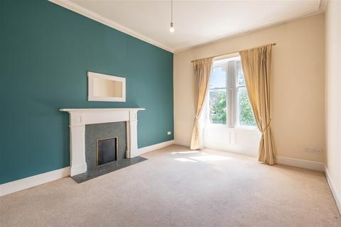 2 bedroom flat for sale, Tay Street, Perth