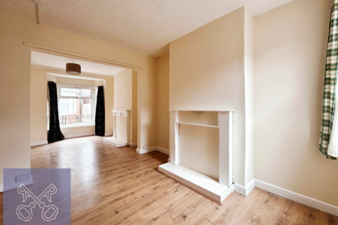 2 bedroom end of terrace house to rent, Madoline Grove, Hull HU9