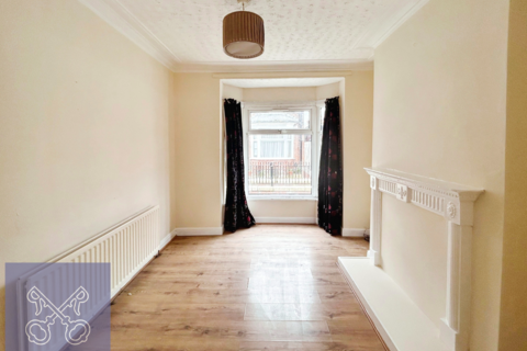 2 bedroom end of terrace house to rent, Madoline Grove, Hull HU9
