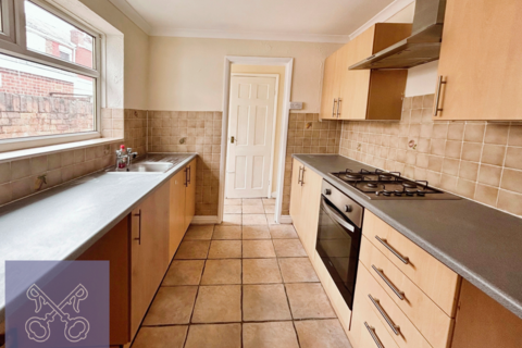 2 bedroom end of terrace house to rent, Madoline Grove, Hull HU9