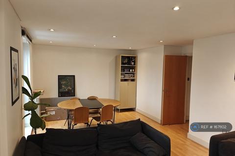 2 bedroom flat to rent, Angel Southside, London, EC1V
