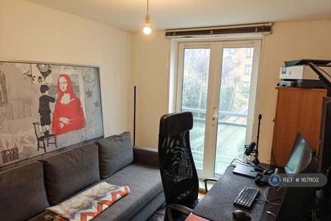 2 bedroom flat to rent, Angel Southside, London, EC1V