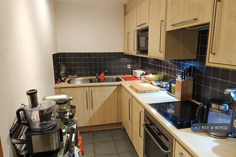 2 bedroom flat to rent, Angel Southside, London, EC1V