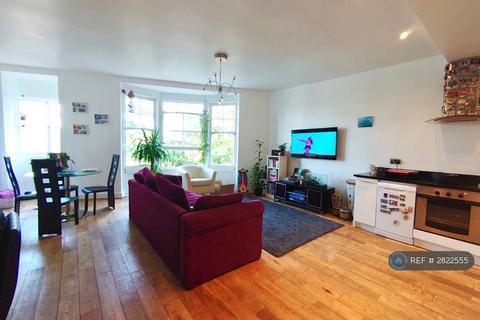 2 bedroom flat to rent, Shaftesbury Avenue, London, WC2H