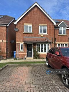 3 bedroom semi-detached house to rent, Windermere Gate, Bracknell, RG12