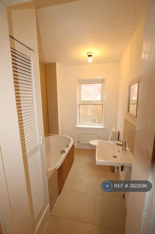 Upstairs Bathroom