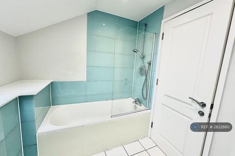 undefined, Sedgley Gardens, Prestwich, Manchester, M25