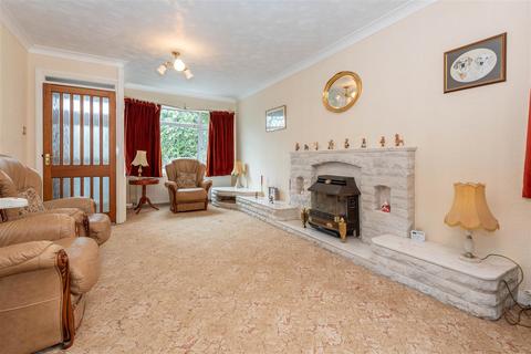 2 bedroom detached bungalow for sale, Wigan Road, Euxton, Chorley