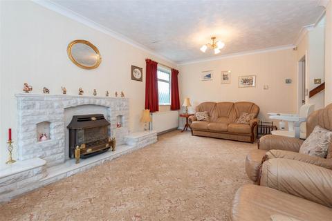 2 bedroom detached bungalow for sale, Wigan Road, Euxton, Chorley